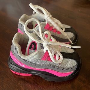 Nike AirMaxx 95 Baby Girl Size 4.5